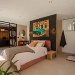 4 Etoiles, 300m2, 700 M Plage, 5 Min Du Centre Saint-Raphaël