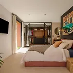 4 Etoiles, 300m2, 700 M Plage, 5 Min Du Centre Villa