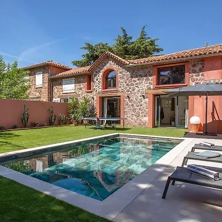 4 étoiles, 300m2, 700 M Plage, 5 Min Du Centre