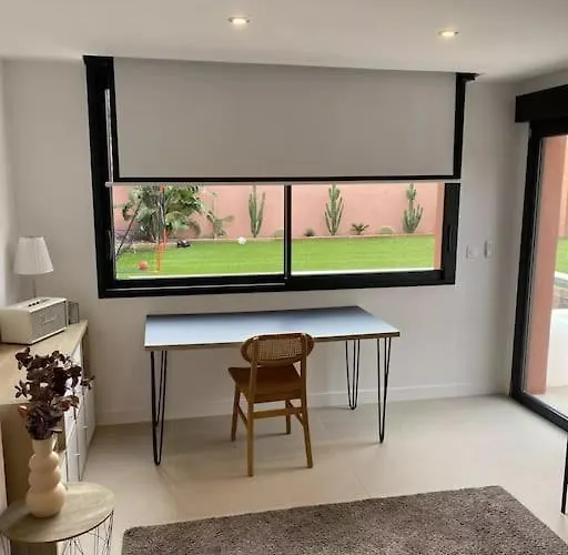 Villa 4 Etoiles, 300m2, 700 M Plage, 5 Min Du Centre Saint-Raphael (Var)