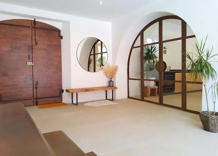 4 Etoiles, 300m2, 700 M Plage, 5 Min Du Centre * Saint-Raphael (Var)