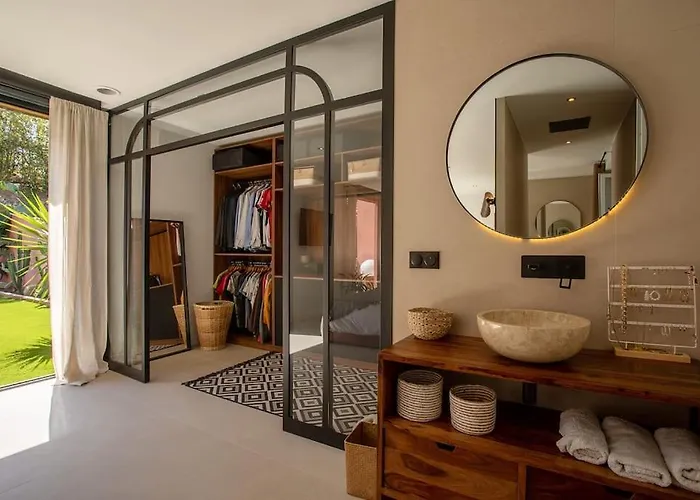 别墅 4 Etoiles, 300m2, 700 M Plage, 5 Min Du Centre